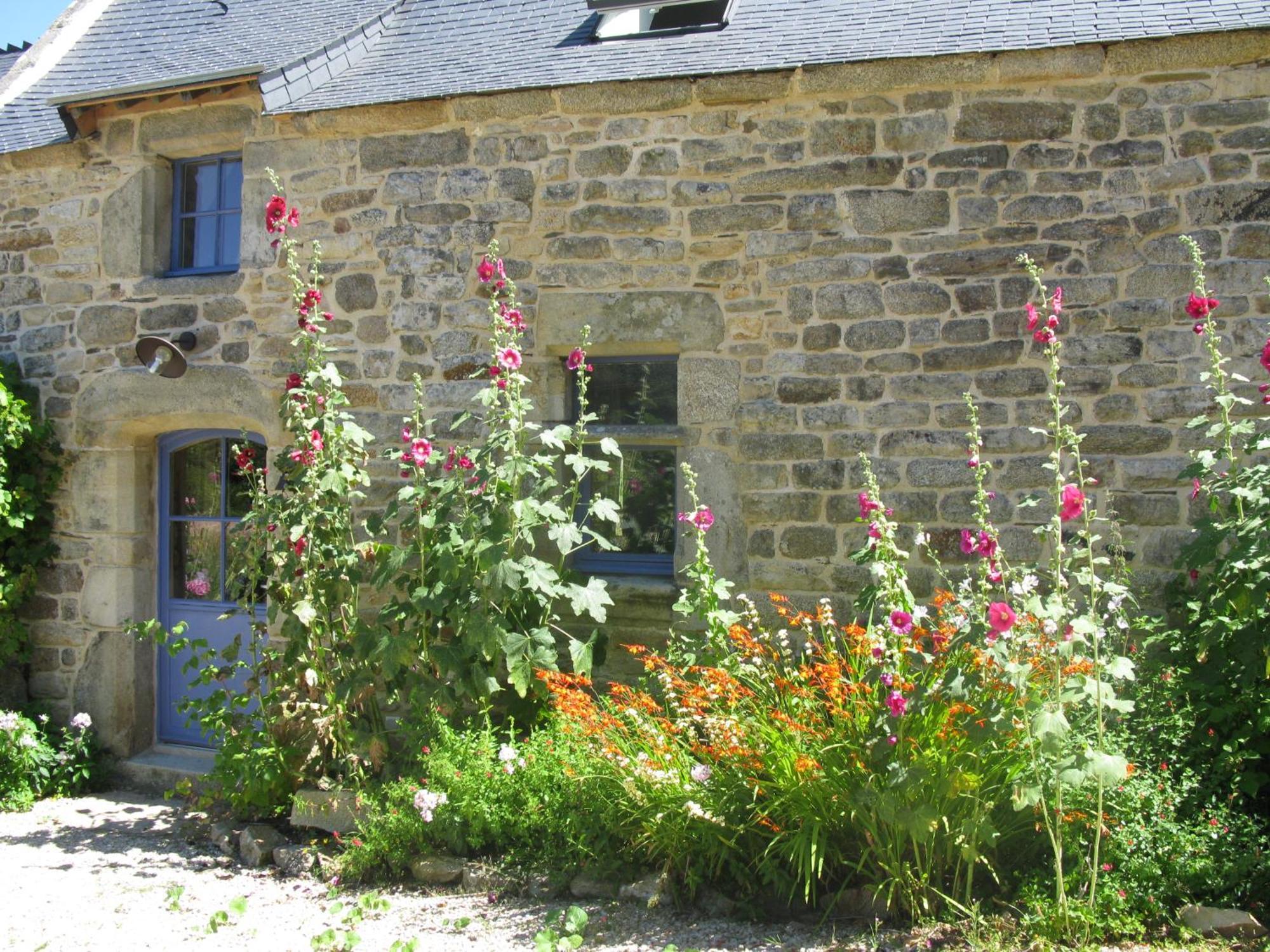 La Chambre Du Grand Val Caden Exterior photo